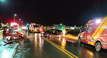 Acidente entre dois carros deixa 9 feridos na BR-040, em Cristalina